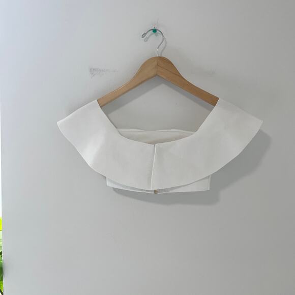 Aritzia Babaton White Off the Shoulder Crop Top Size Medium - Picture 5 of 5